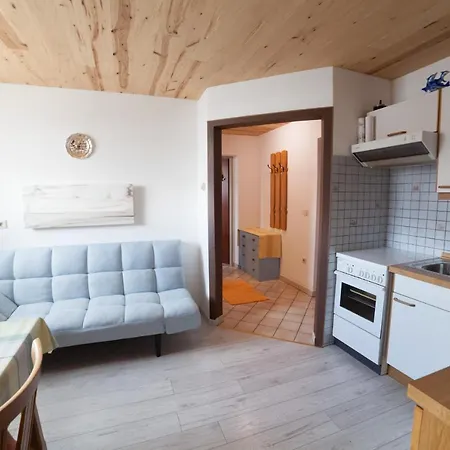 Haus Bucher 公寓 *