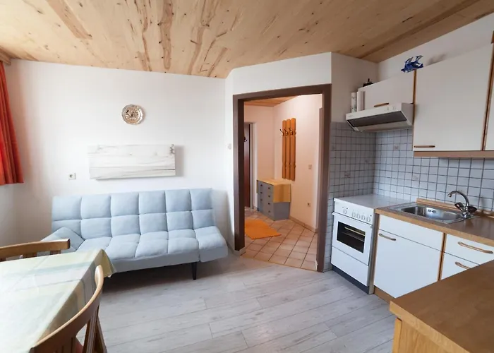 Haus Bucher Apartmán *